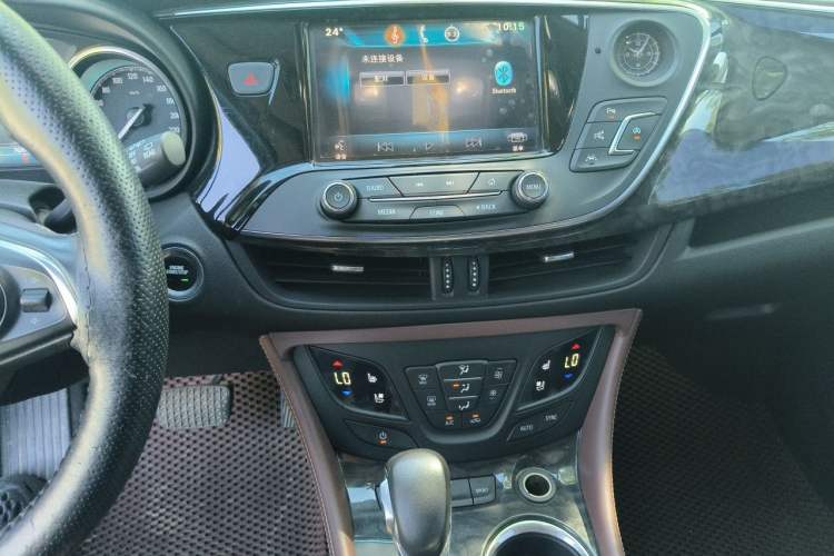 Used Buick Envision 2016 28T Four-Wheel Drive Luxury Model Audio And AC Panel