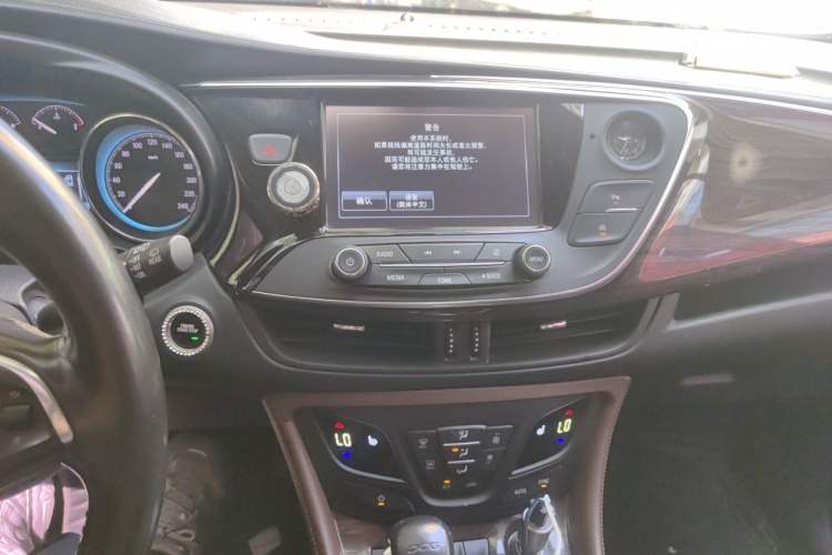 Used Buick Envision 2016 20T Two-Wheel-Drive Elite Model Audio And AC Panel