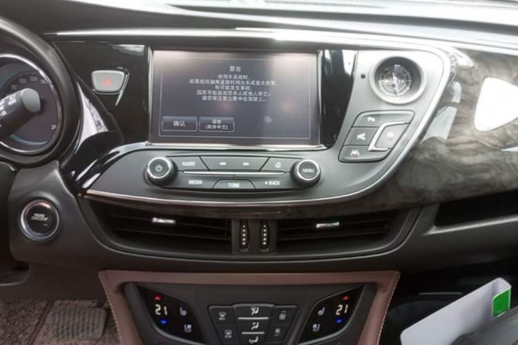 Used Buick Envision 2016 28T Four-Wheel Drive Luxury Model Audio And AC Panel