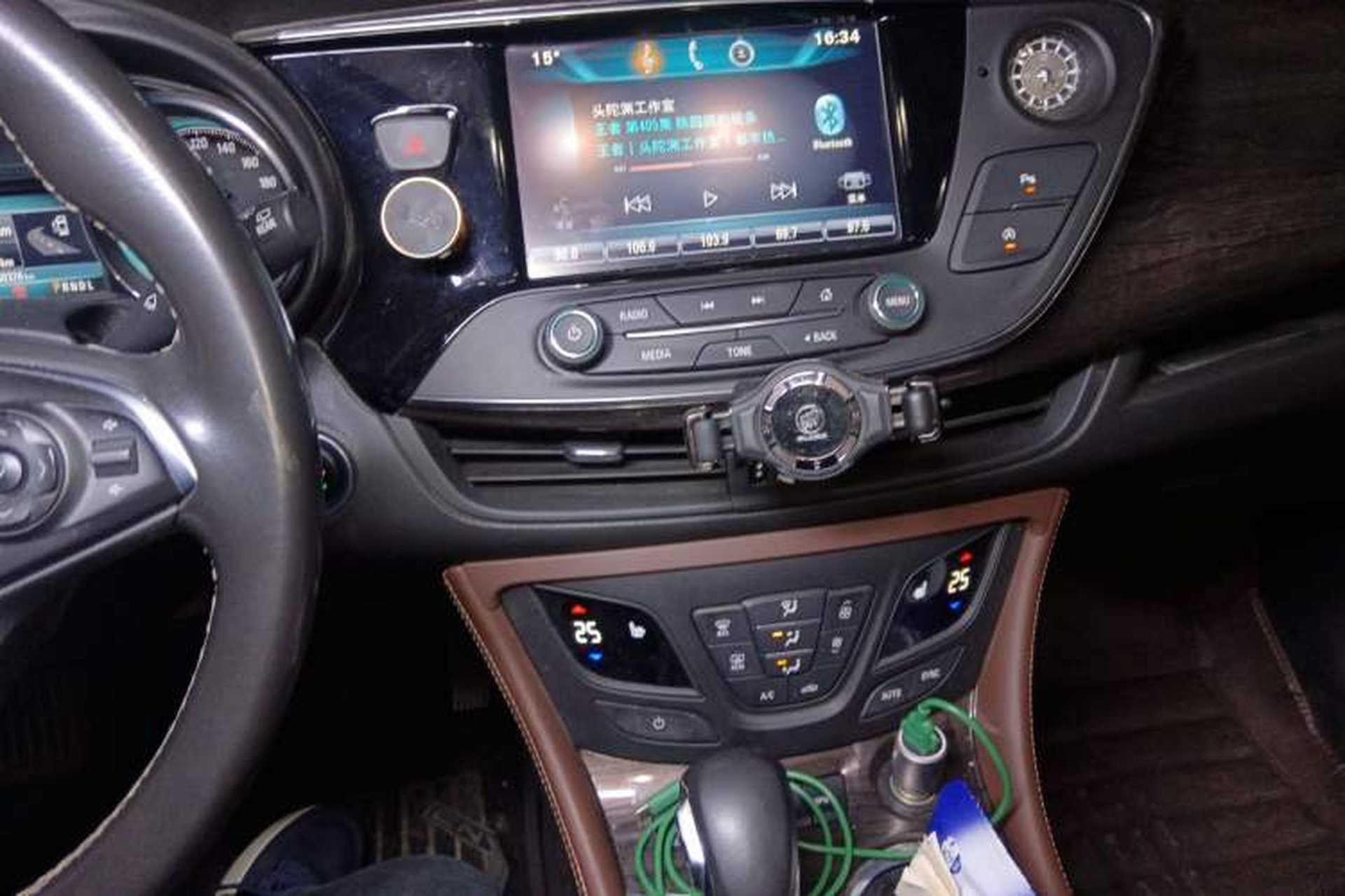 Used Buick Envision 2016 28T Four-Wheel Drive Elite Version Audio And AC Panel