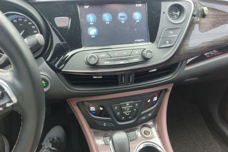 Used Buick Envision 2016 20T Two-Wheel-Drive Elite Model Audio And AC Panel