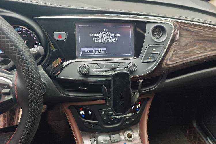 Used Buick Envision 2016 20T Two-Wheel-Drive Elite Model Audio And AC Panel