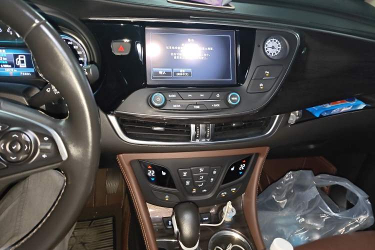 Used Buick Envision 2016 28T Four-Wheel Drive Elite Version Audio And AC Panel