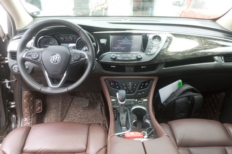 Used Buick Envision 2016 28T Four-Wheel Drive Luxury Model Center Console