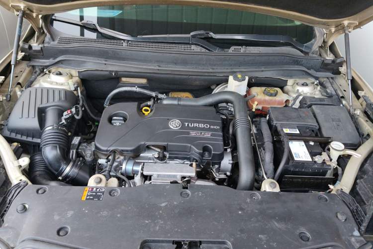 Used Buick Envision 2016 20T Two-Wheel-Drive Elite Model Engine Bay