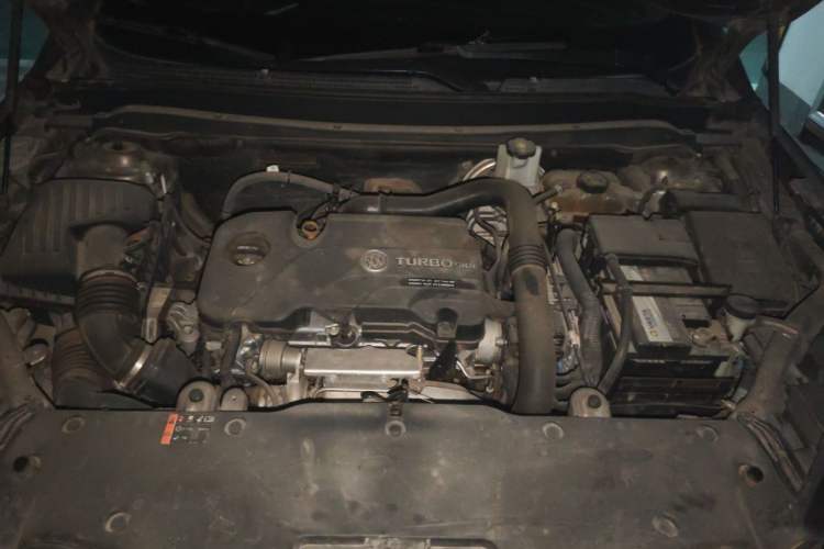 Used Buick Envision 2016 20T Two-Wheel-Drive Elite Model Engine Bay