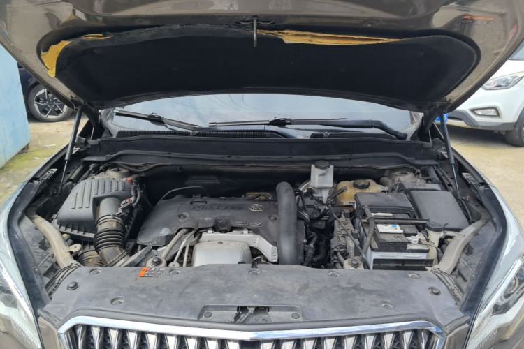 Used Buick Envision 2016 28T Four-Wheel Drive Elite Version Engine Bay