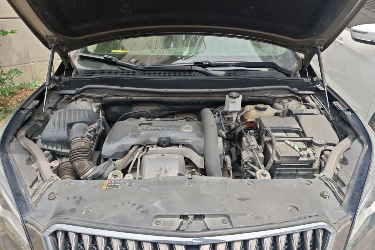 Used Buick Envision 2016 28T Four-Wheel Drive Luxury Model Engine Bay
