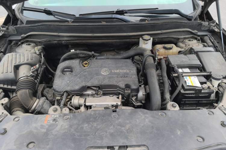 Used Buick Envision 2016 20T Two-Wheel Drive Leading Version Engine Bay