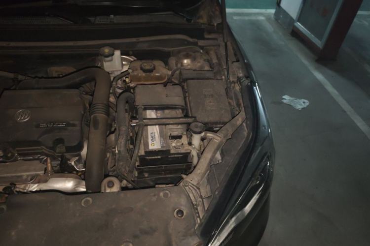 Used Buick Envision 2016 20T Two-Wheel-Drive Elite Model Engine Bay Left