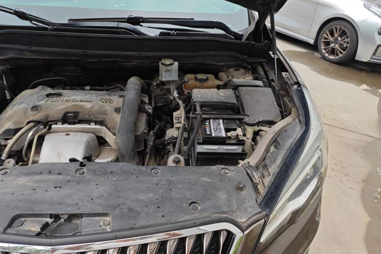 Used Buick Envision 2016 28T Four-Wheel Drive Luxury Model Engine Bay Left