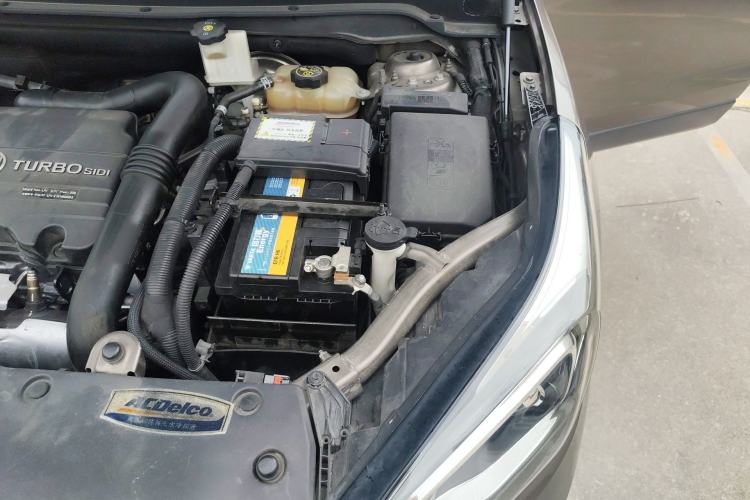 Used Buick Envision 2016 20T Two-Wheel-Drive Elite Model Engine Bay Left
