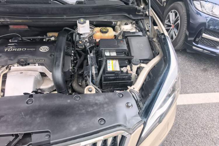 Used Buick Envision 2016 28T Four-Wheel Drive Elite Version Engine Bay Left