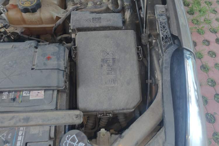 Used Buick Envision 2016 20T Two-Wheel-Drive Elite Model Engine Bay Left
