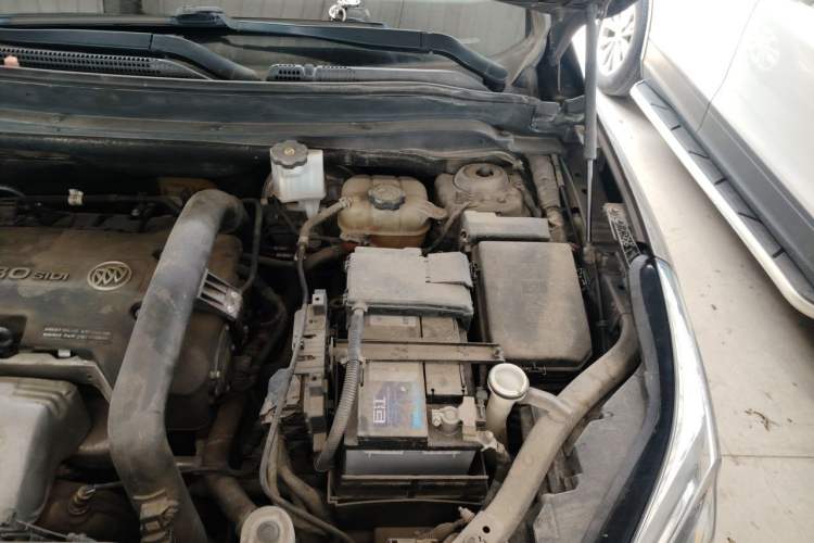 Used Buick Envision 2016 28T Four-Wheel Drive Elite Version Engine Bay Left