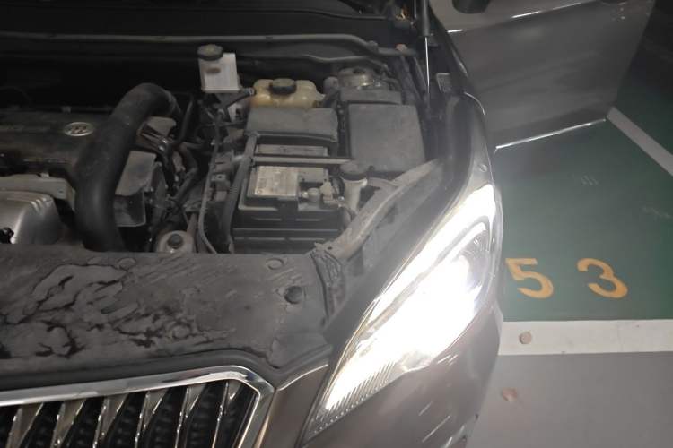 Used Buick Envision 2016 28T Four-Wheel Drive Elite Version Engine Bay Left