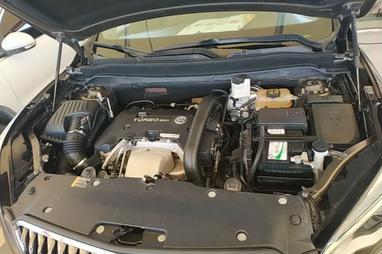 Used Buick Envision 2016 28T Four-Wheel Drive Elite Version Engine Bay