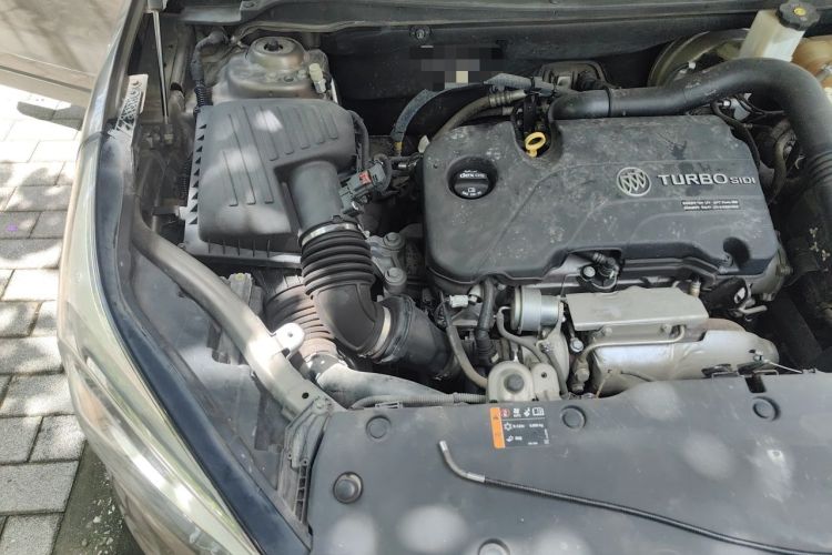 Used Buick Envision 2016 20T Two-Wheel Drive Leading Version Engine Bay Right