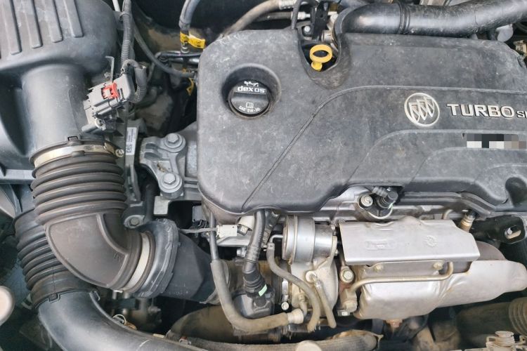 Used Buick Envision 2016 20T Two-Wheel Drive Leading Version Engine Bay Right