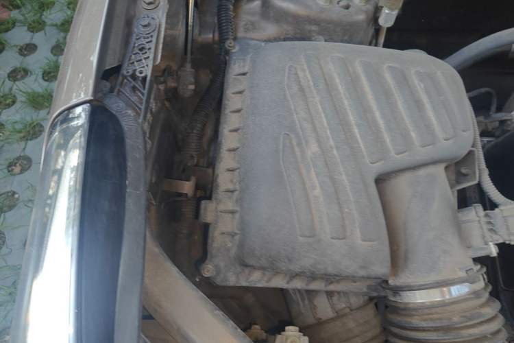 Used Buick Envision 2016 20T Two-Wheel-Drive Elite Model Engine Bay Right