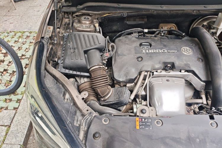 Used Buick Envision 2016 28T Four-Wheel Drive Luxury Model Engine Bay Right
