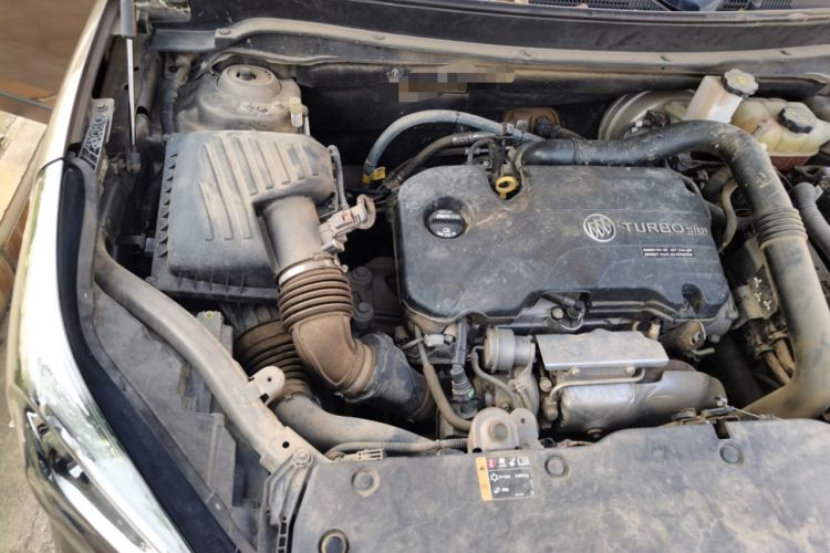 Used Buick Envision 2016 20T Two-Wheel-Drive Elite Model Engine Bay Right