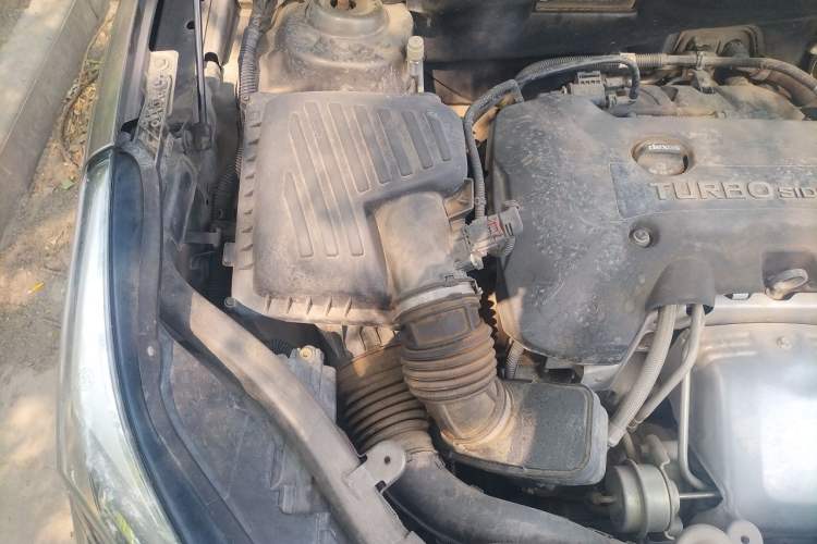 Used Buick Envision 2016 28T Four-Wheel Drive Luxury Model Engine Bay Right