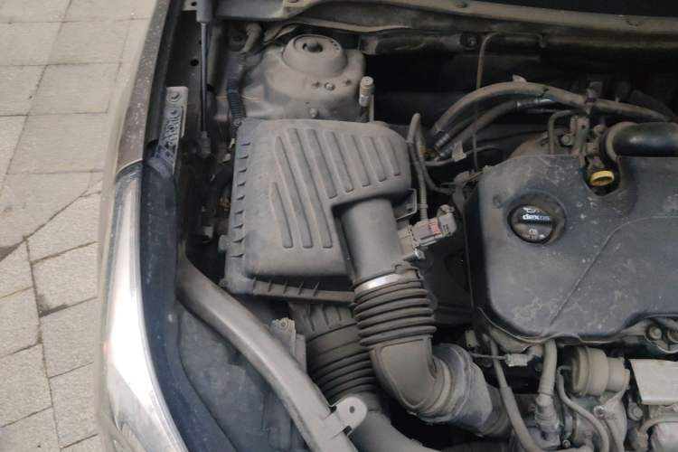 Used Buick Envision 2016 20T Two-Wheel Drive Leading Version Engine Bay Right
