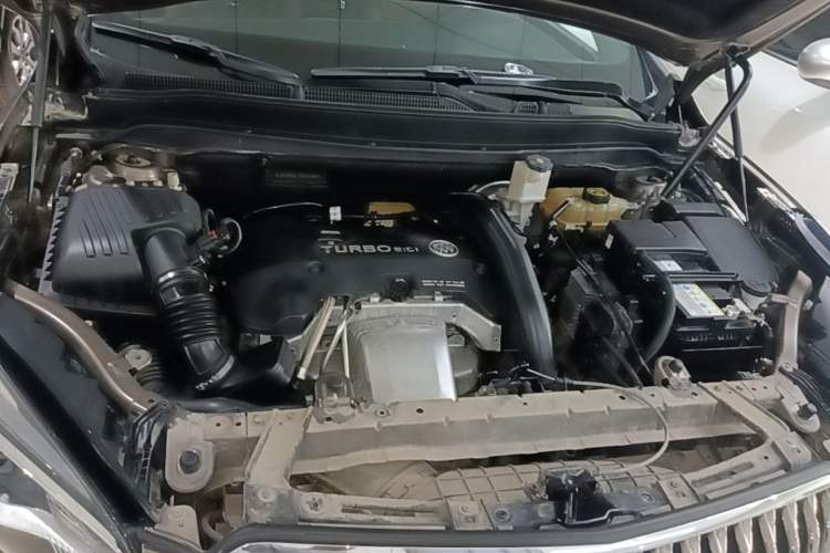 Used Buick Envision 2016 28T Four-Wheel Drive Elite Version Engine Bay