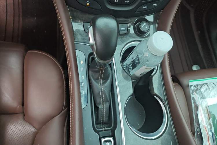 Used Buick Envision 2016 28T Four-Wheel Drive Luxury Model Gear Lever