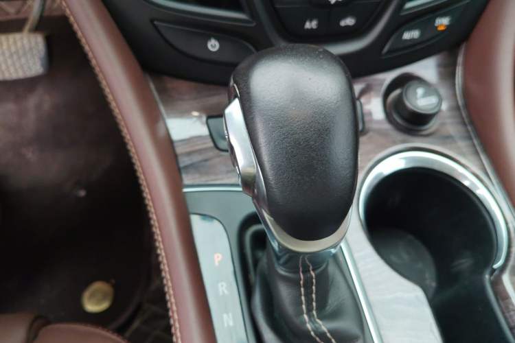 Used Buick Envision 2016 28T Four-Wheel Drive Luxury Model Gear Lever