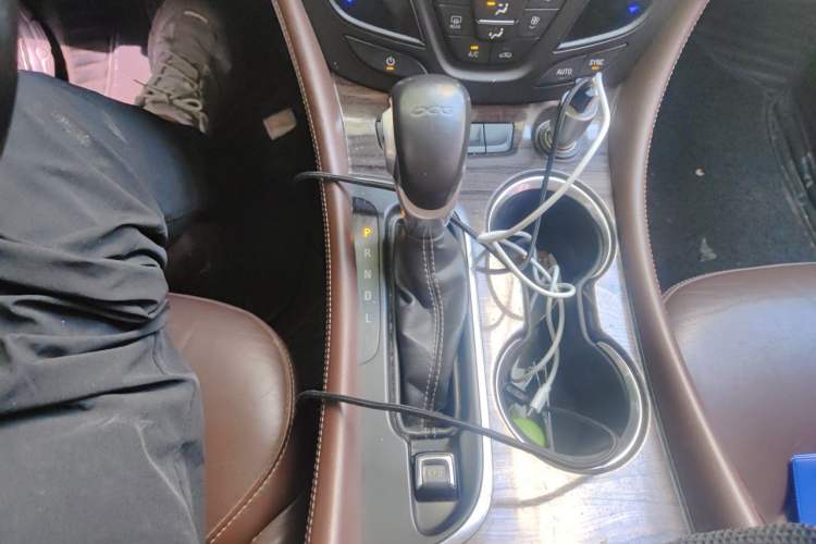 Used Buick Envision 2016 20T Two-Wheel-Drive Elite Model Gear Lever