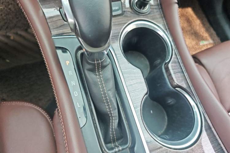 Used Buick Envision 2016 28T Four-Wheel Drive Luxury Model Gear Lever