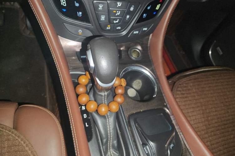 Used Buick Envision 2016 28T All-Wheel-Drive All-Terrain Sport Flagship Edition Gear Lever