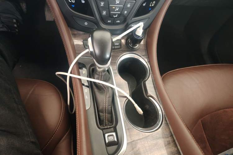 Used Buick Envision 2016 28T Four-Wheel Drive Elite Version Gear Lever