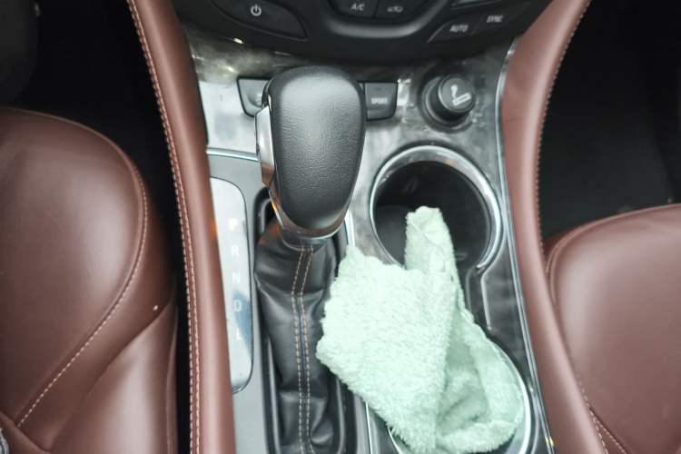 Used Buick Envision 2016 28T Four-Wheel Drive Elite Version Gear Lever