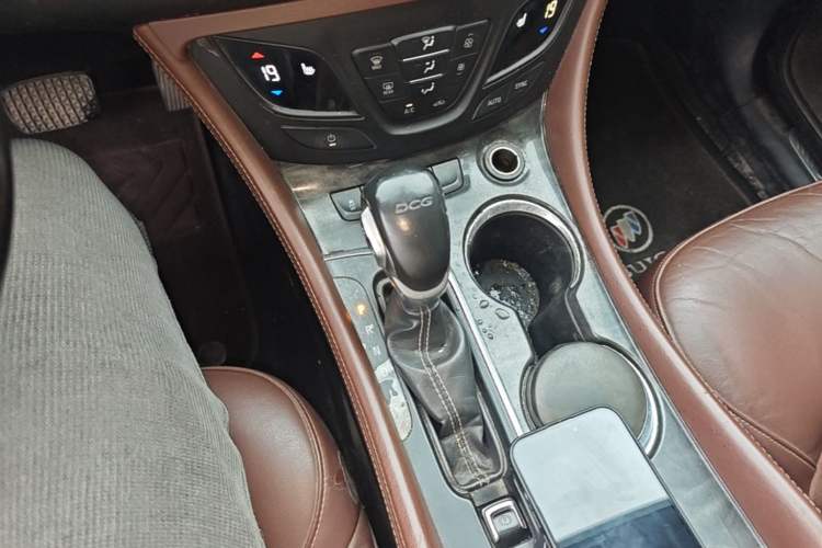 Used Buick Envision 2016 20T Two-Wheel-Drive Elite Model Gear Lever