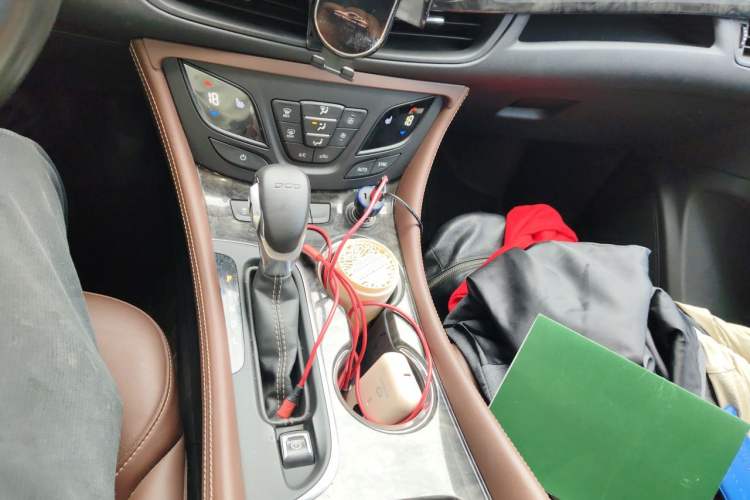 Used Buick Envision 2016 20T Two-Wheel-Drive Elite Model Gear Lever