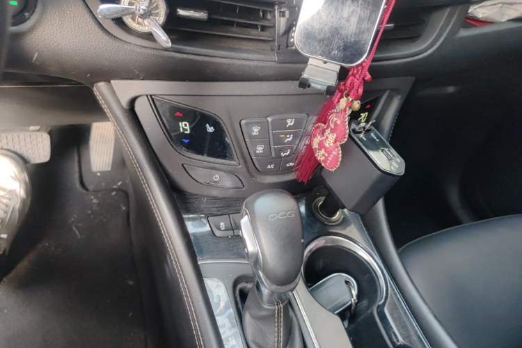 Used Buick Envision 2016 20T Two-Wheel-Drive Elite Model Gear Lever