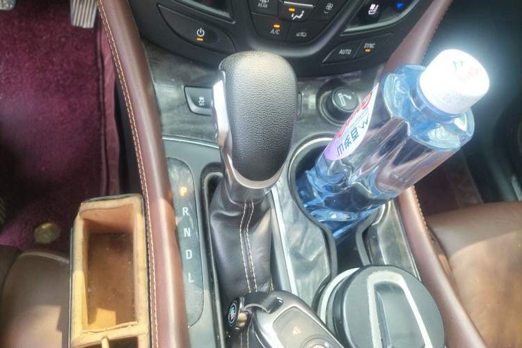 Used Buick Envision 2016 28T Four-Wheel Drive Luxury Model Gear Lever