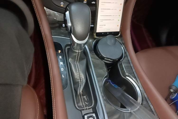 Used Buick Envision 2016 28T Four-Wheel Drive Elite Version Gear Lever