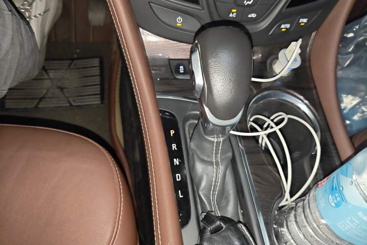 Used Buick Envision 2016 28T Four-Wheel Drive Elite Version Gear Lever