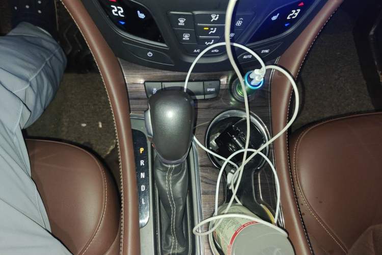 Used Buick Envision 2016 28T Four-Wheel Drive Elite Version Gear Lever