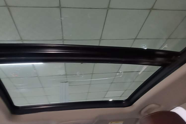 Used Buick Envision 2016 28T Four-Wheel Drive Elite Version Headliner