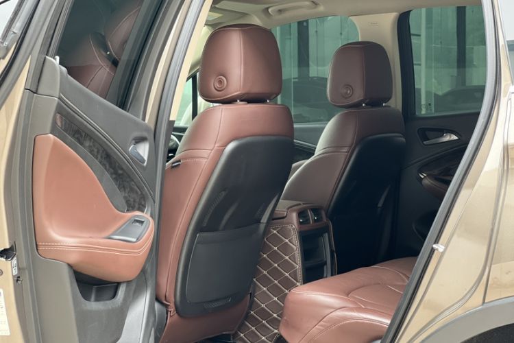 Used Buick Envision 2016 28T Four-Wheel Drive Luxury Model Interior 2