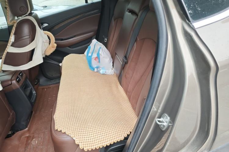 Used Buick Envision 2016 28T Four-Wheel Drive Elite Version Interior 4