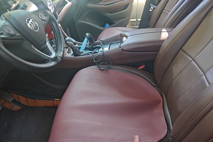 Used Buick Envision 2016 20T Two-Wheel-Drive Elite Model Left Front Seat
