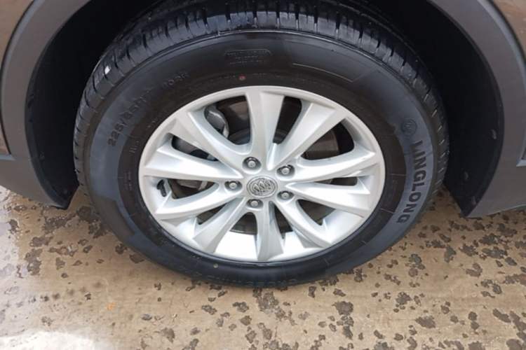Used Buick Envision 2016 28T Four-Wheel Drive Luxury Model Left Front Wheel Hub