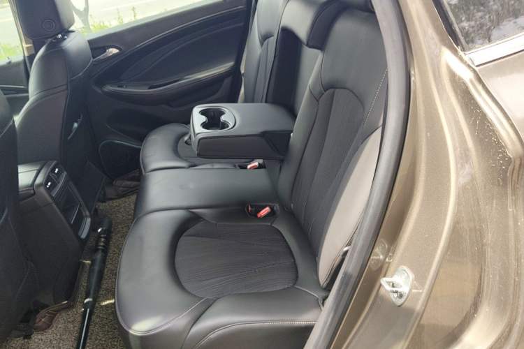 Used Buick Envision 2016 20T Two-Wheel Drive Leading Version Left Rear Seat