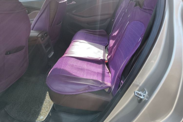 Used Buick Envision 2016 20T Two-Wheel-Drive Elite Model Left Rear Seat